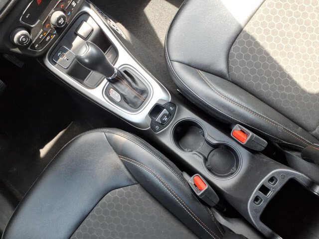 Used 2020 Jeep Compass Latitude w/ Cold Weather Group FWD image 10