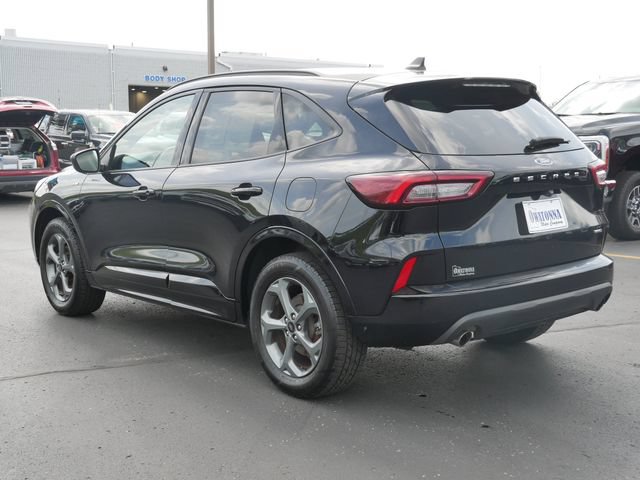 Certified 2024 Ford Escape ST-Line AWD/4WD image 3