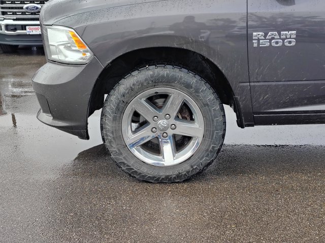 Used 2018 RAM 1500 Express AWD/4WD image 9