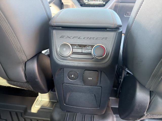 Certified 2025 Ford Explorer Active w/ Active Comfort Package RWD image 15