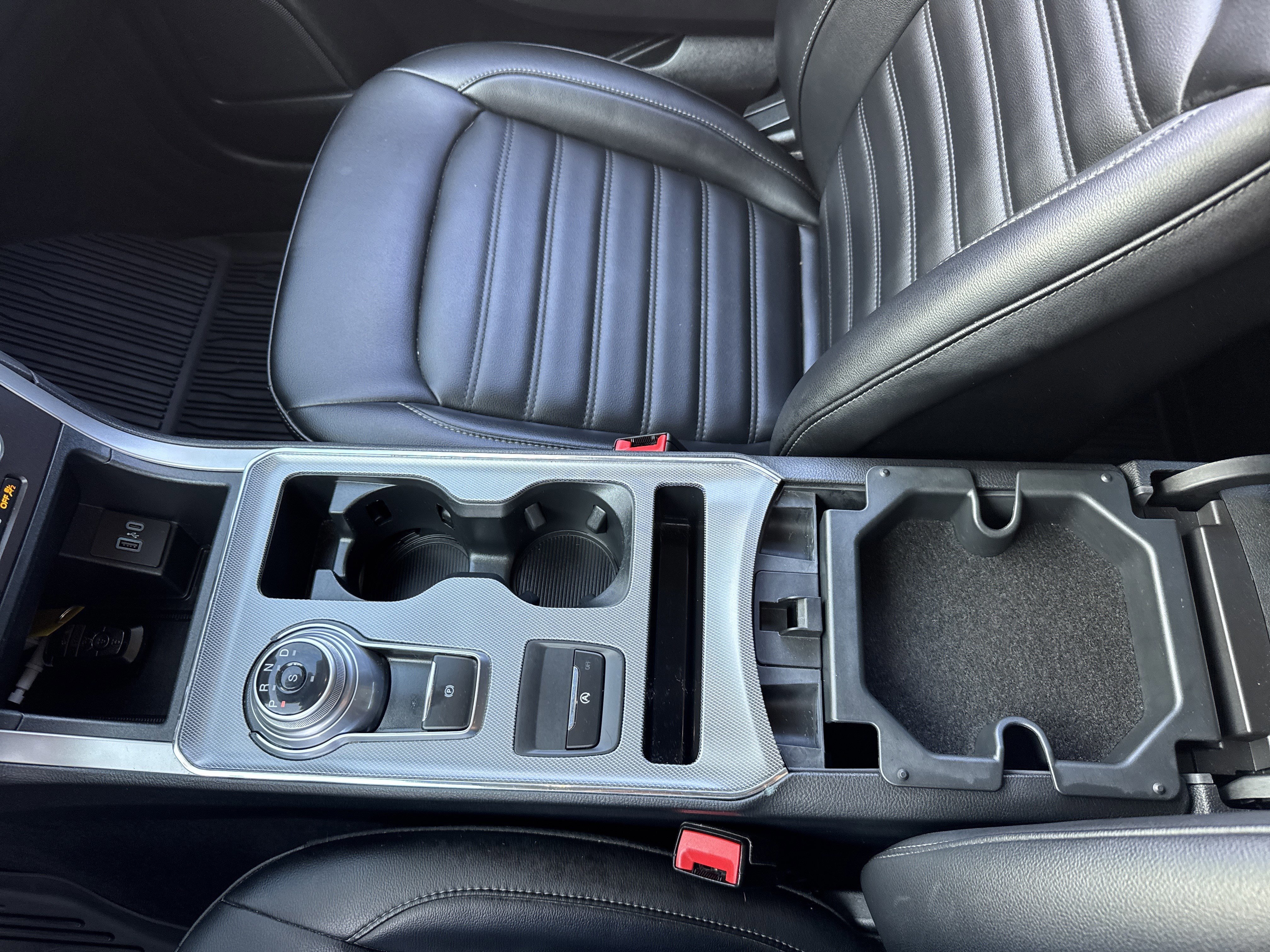 Certified 2021 Ford Edge SEL w/ Convenience Package image 44