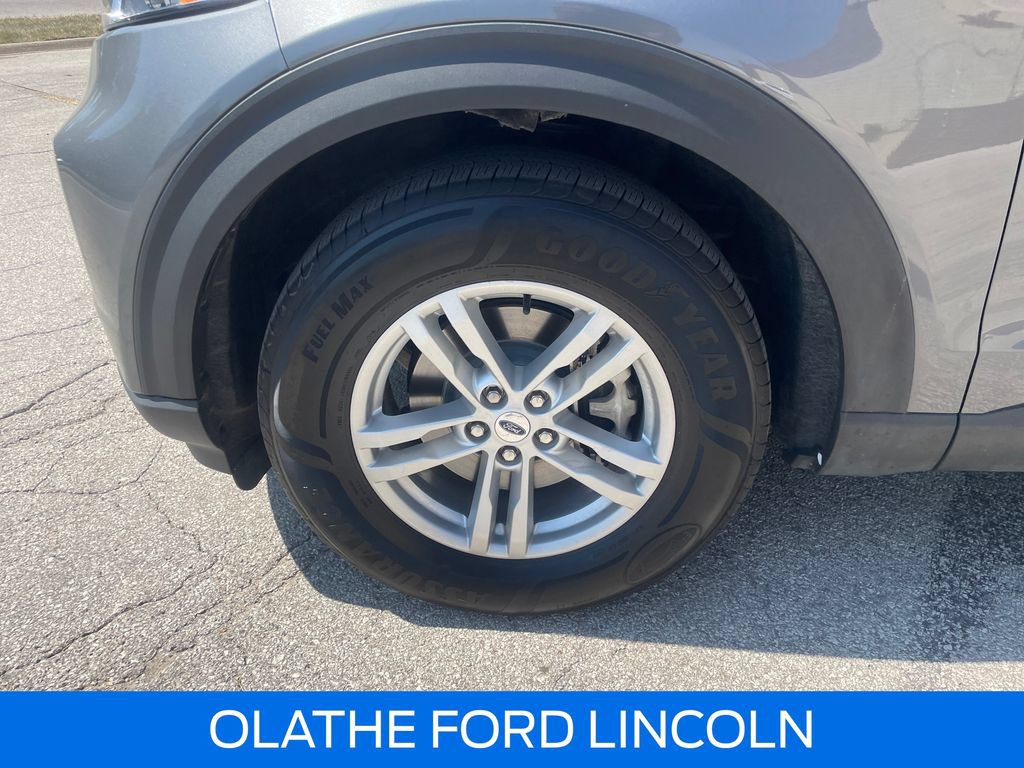 Certified 2023 Ford Explorer XLT w/ Equipment Group 202A AWD/4WD image 29