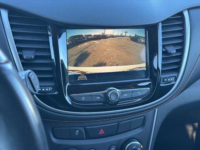 Used 2018 Chevrolet Trax LT w/ LT Convenience Package image 24