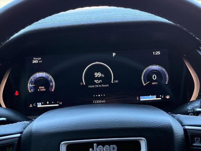 Used 2022 Jeep Grand Cherokee L Limited image 16