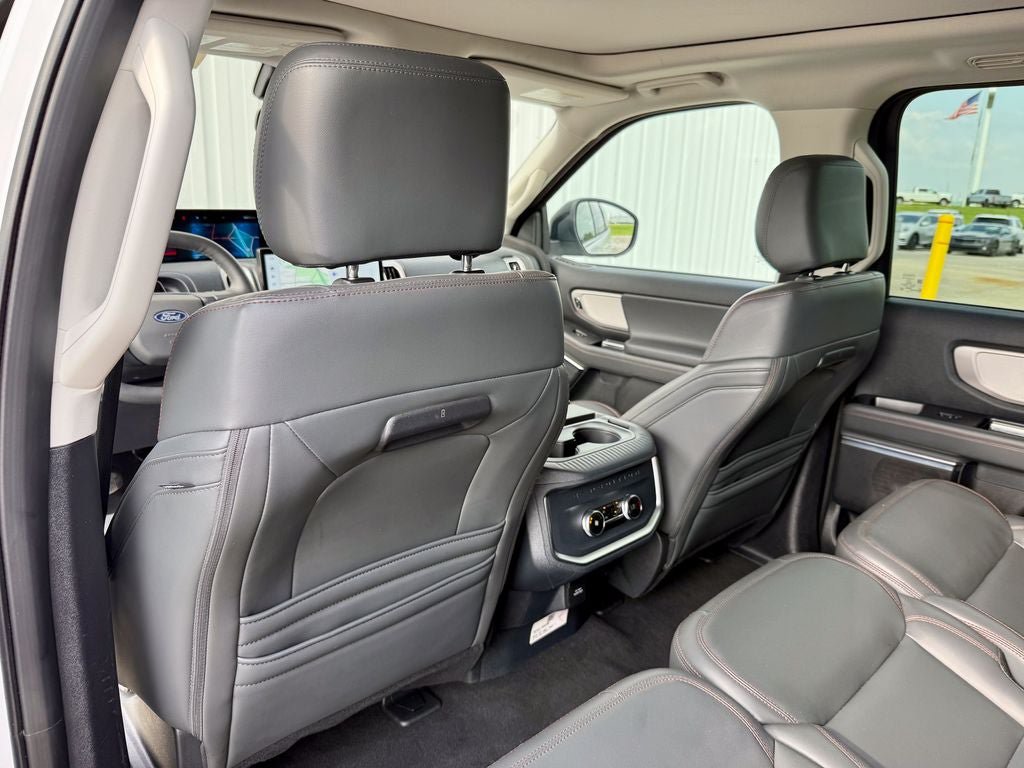Certified 2025 Ford Expedition Active AWD/4WD image 14