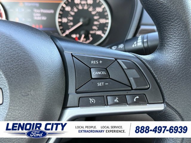 Used 2025 Nissan Altima 2.5 SV FWD image 21