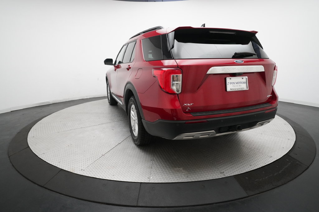 Certified 2023 Ford Explorer XLT w/ Equipment Group 202A AWD/4WD image 33