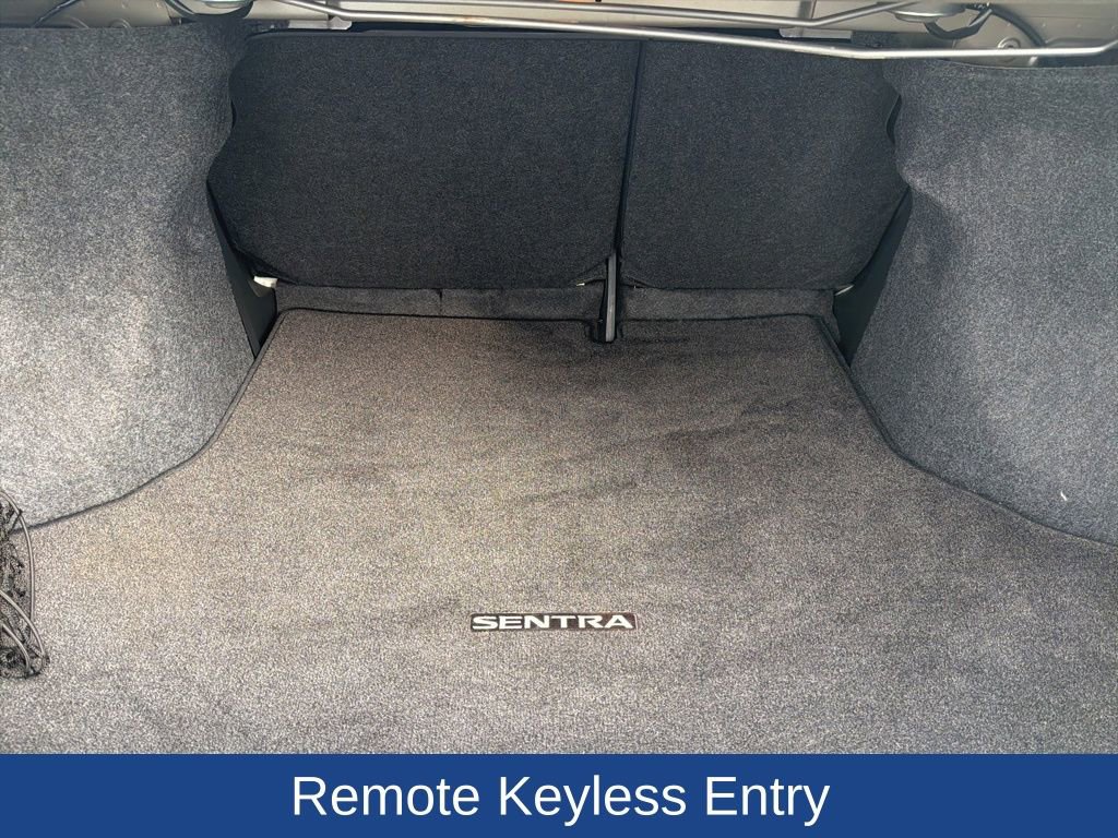 Used 2017 Nissan Sentra S image 10