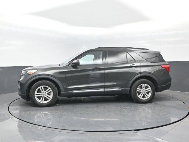 Certified 2023 Ford Explorer XLT w/ Equipment Group 202A AWD/4WD image 4