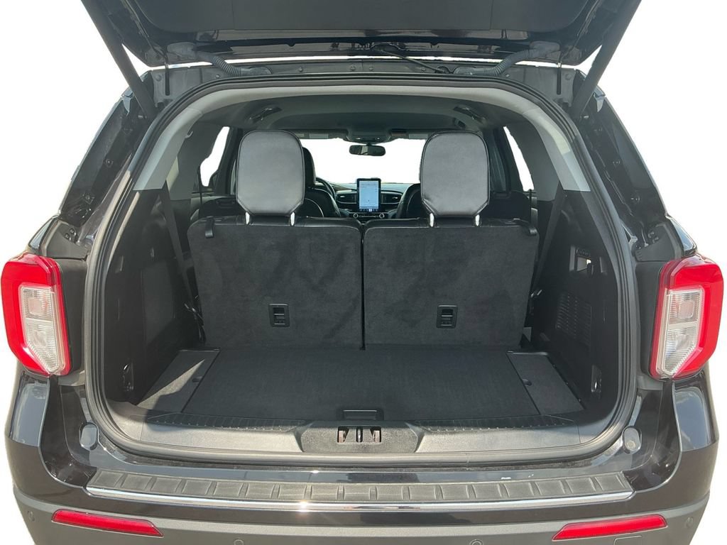 Certified 2022 Ford Explorer Limited w/ Limited Technology Package RWD image 24