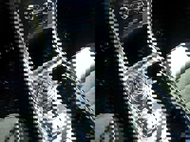 Certified 2023 Ford Edge ST-Line image 19