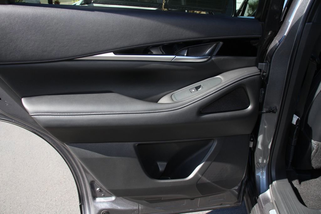 Used 2023 INFINITI QX60 Pure image 19