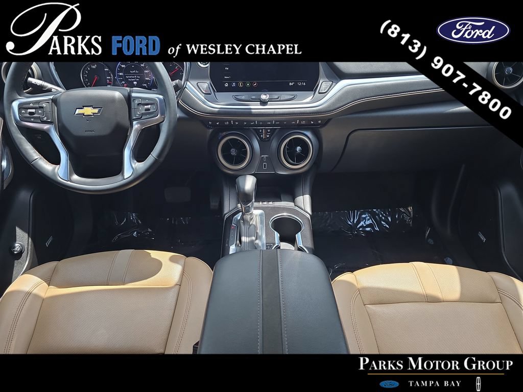 Used 2024 Chevrolet Blazer Premier w/ Enhanced Convenience Package FWD image 11