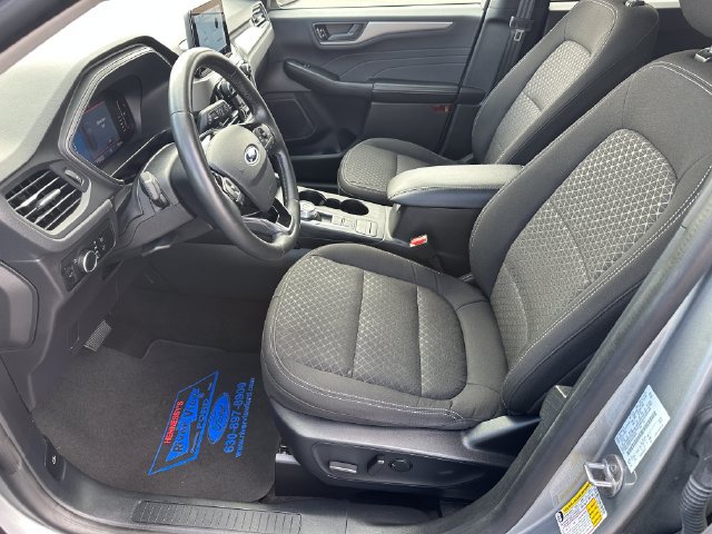 Certified 2024 Ford Escape Active AWD/4WD image 17