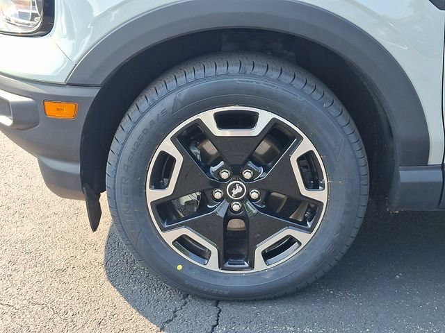 Certified 2024 Ford Bronco Sport Outer Banks w/ Tech Package AWD/4WD image 33