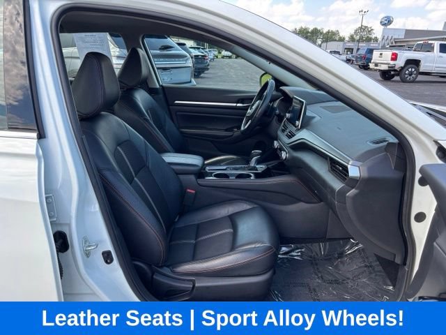 Used 2024 Nissan Altima 2.5 SR FWD image 18
