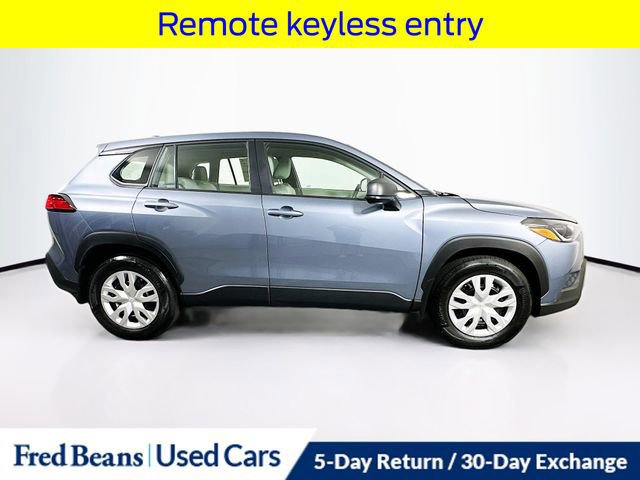 Used 2024 Toyota Corolla Cross L image 6