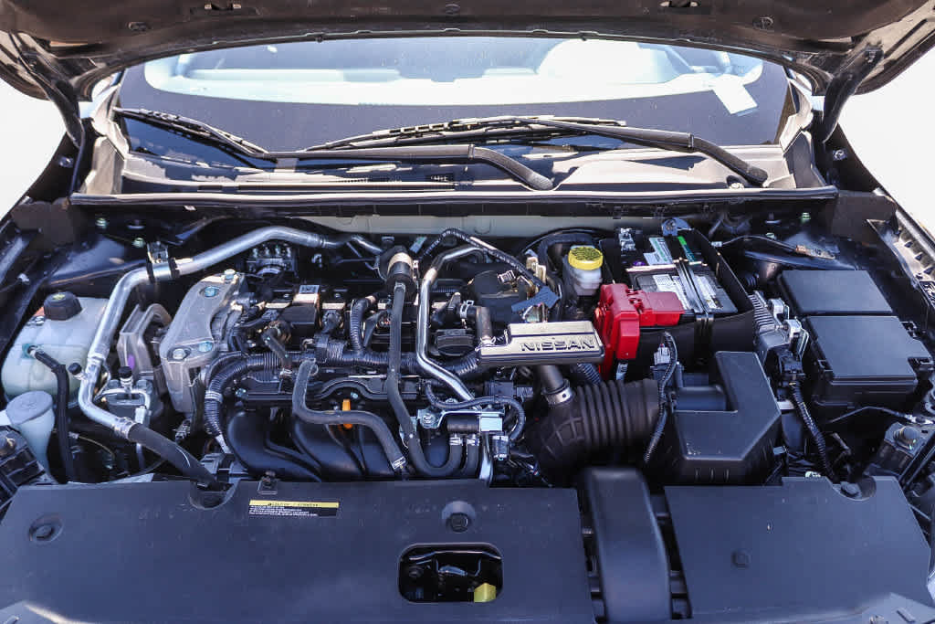 Used 2025 Nissan Sentra SR FWD image 28