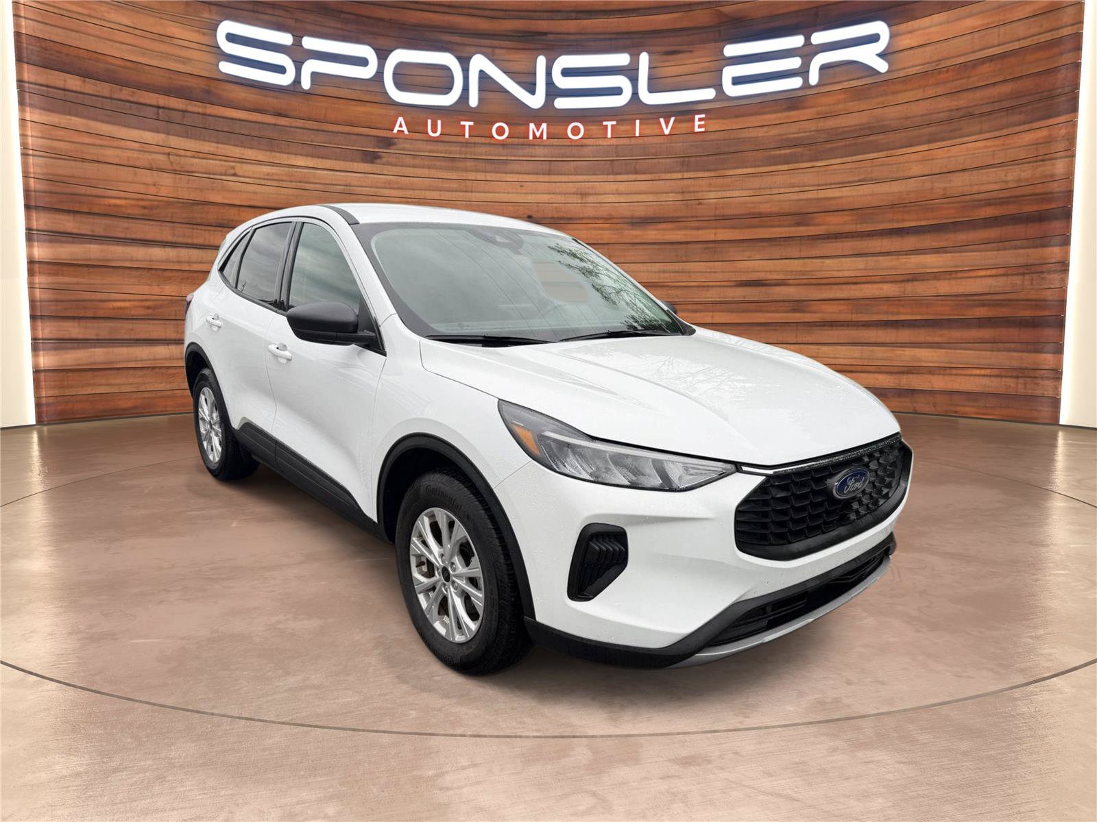 Certified 2023 Ford Escape Active AWD/4WD image 10