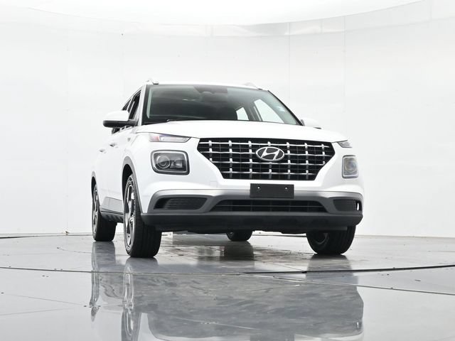 Used 2024 Hyundai Venue SEL FWD image 36