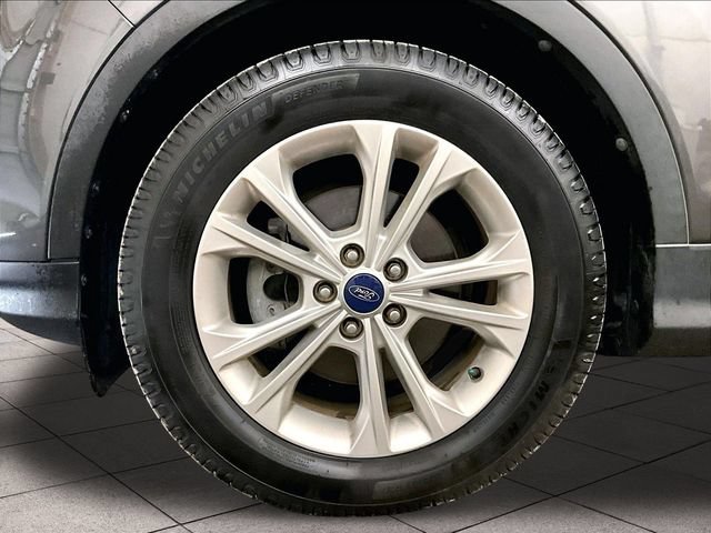 Certified 2018 Ford Escape SE w/ SE Sync 3 Package FWD image 8