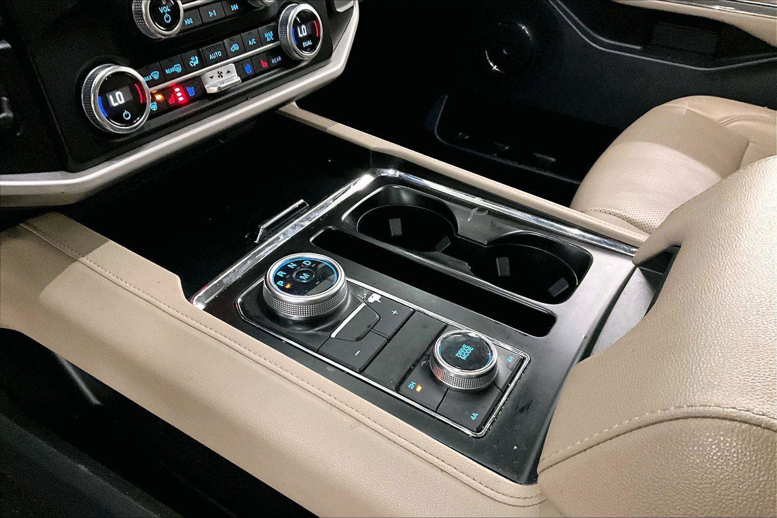 Certified 2022 Ford Expedition XLT image 16