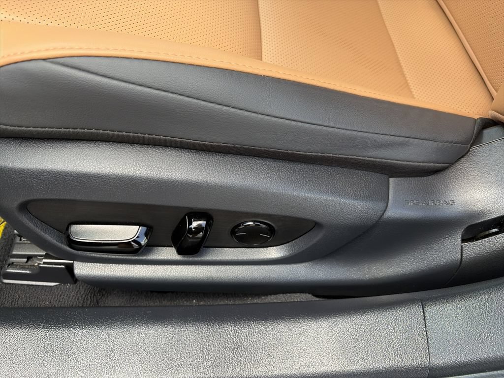 Used 2023 Lexus ES 350 w/ Premium Package FWD image 13