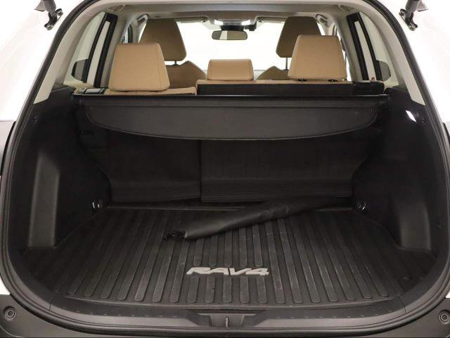 Used 2025 Toyota RAV4 XLE image 38