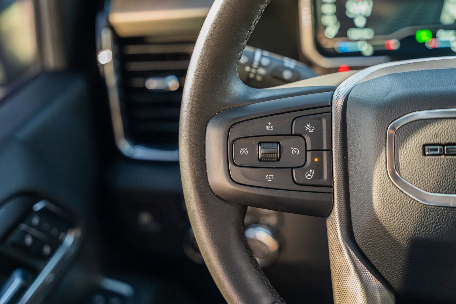 Used 2024 GMC Sierra 2500 Denali w/ Denali Reserve Package image 38