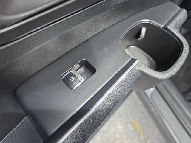 Used 2023 Kia Sorento S image 13