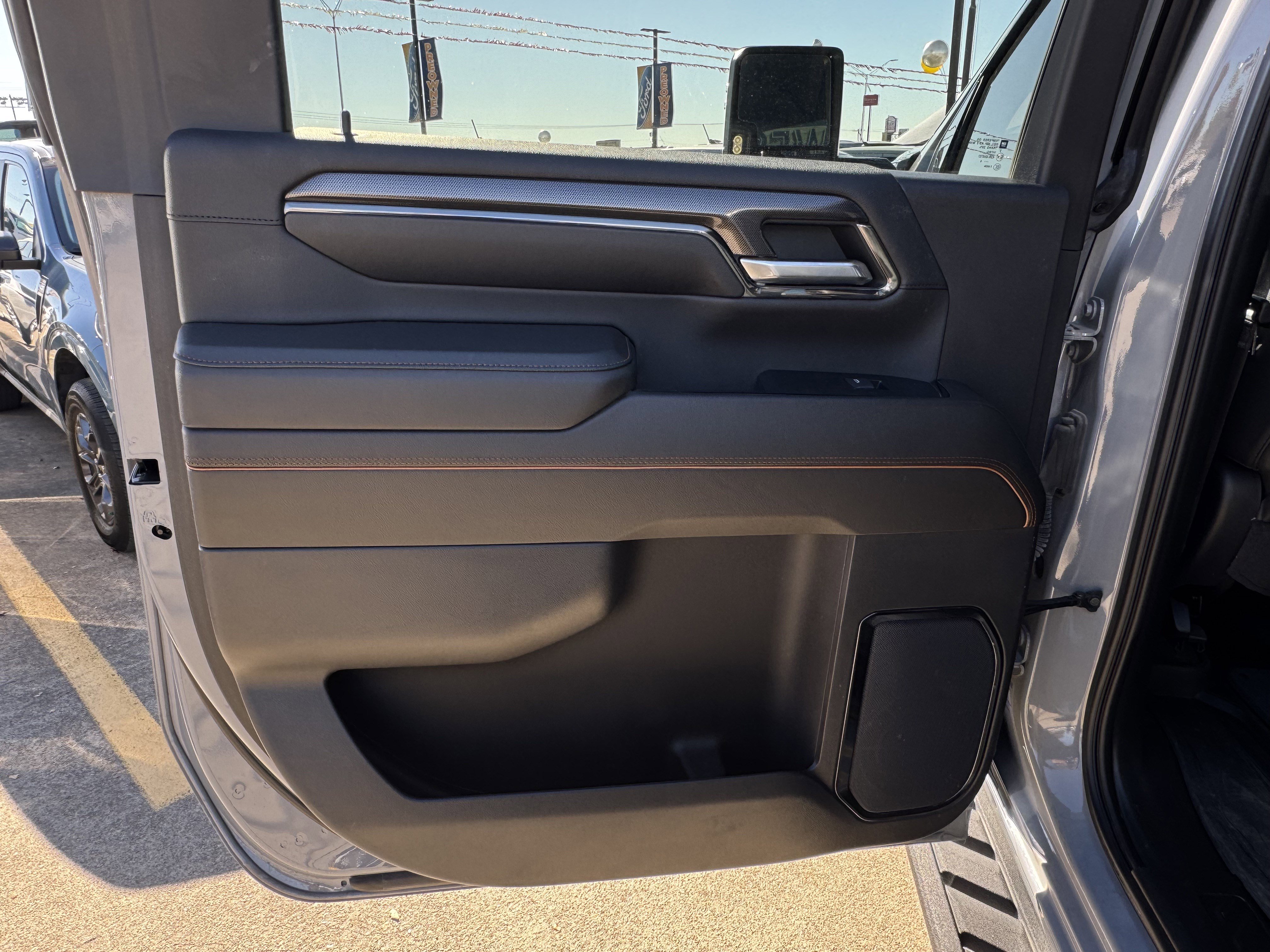 Used 2024 GMC Sierra 2500 AT4 w/ AT4 Preferred Package image 15