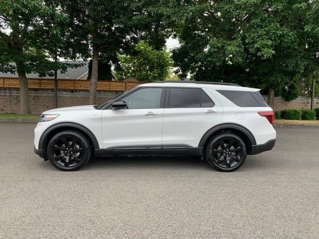 Certified 2022 Ford Explorer ST-Line w/ Class IV Trailer Tow Package AWD/4WD image 2