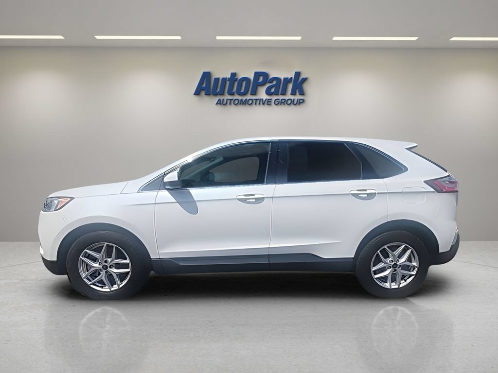 Certified 2024 Ford Edge SEL w/ Convenience Package AWD/4WD image 4