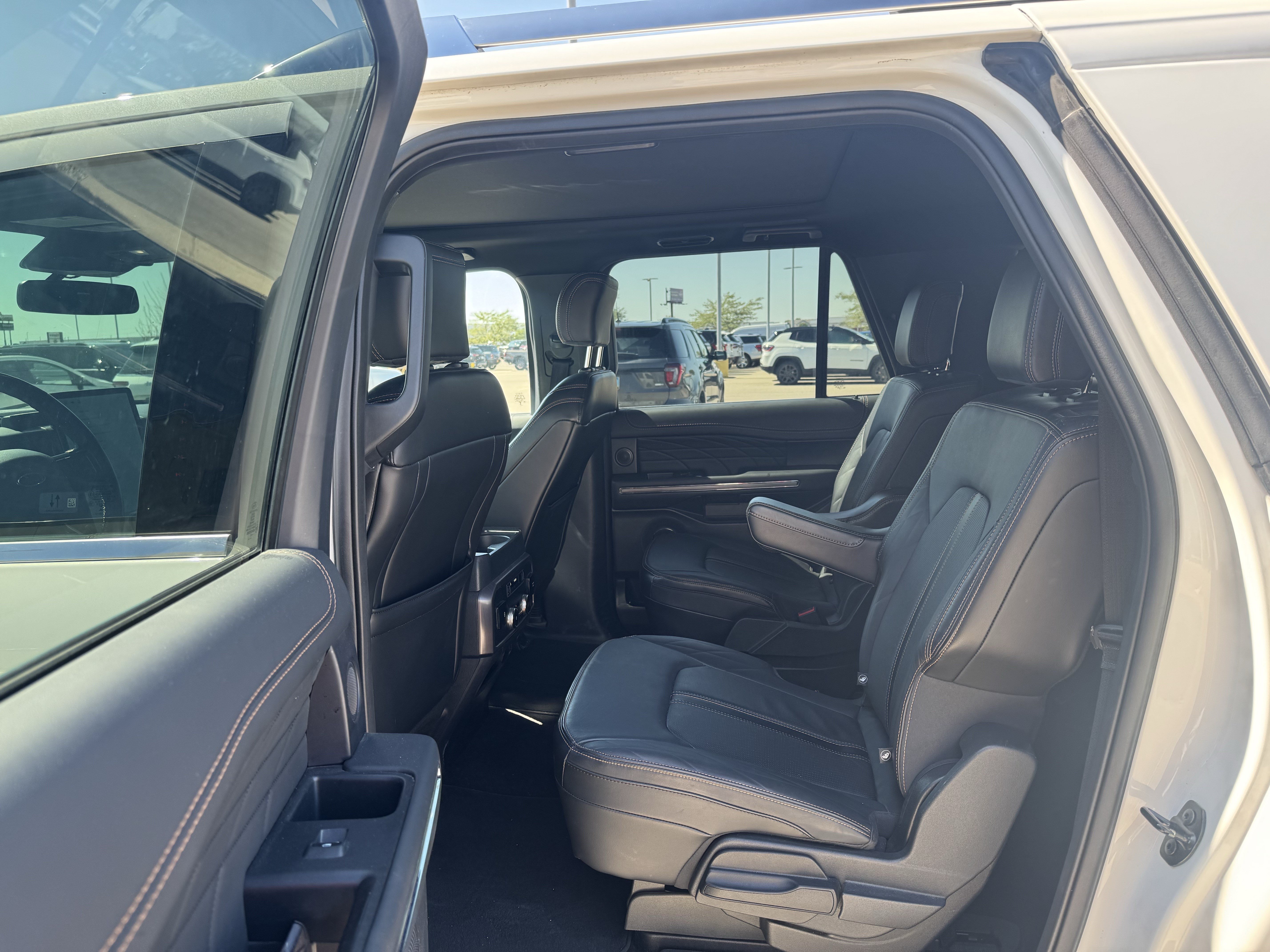 Certified 2023 Ford Expedition Max Platinum AWD/4WD image 9