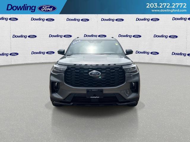 Certified 2025 Ford Explorer ST-Line AWD/4WD image 3