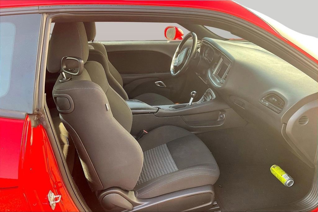 Used 2022 Dodge Challenger R/T w/ Blacktop Package RWD image 7