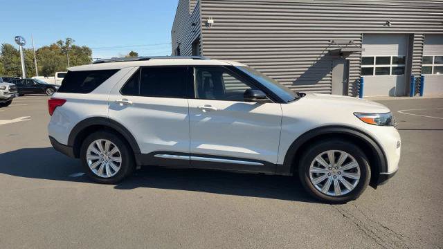 Certified 2022 Ford Explorer King Ranch w/ Premium Technology Package AWD/4WD image 9