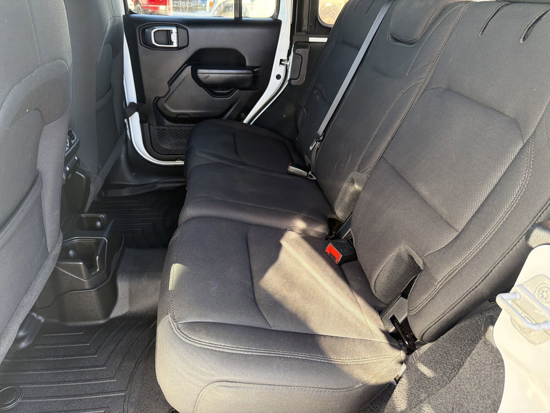 Used 2022 Jeep Wrangler Unlimited Sport S image 25