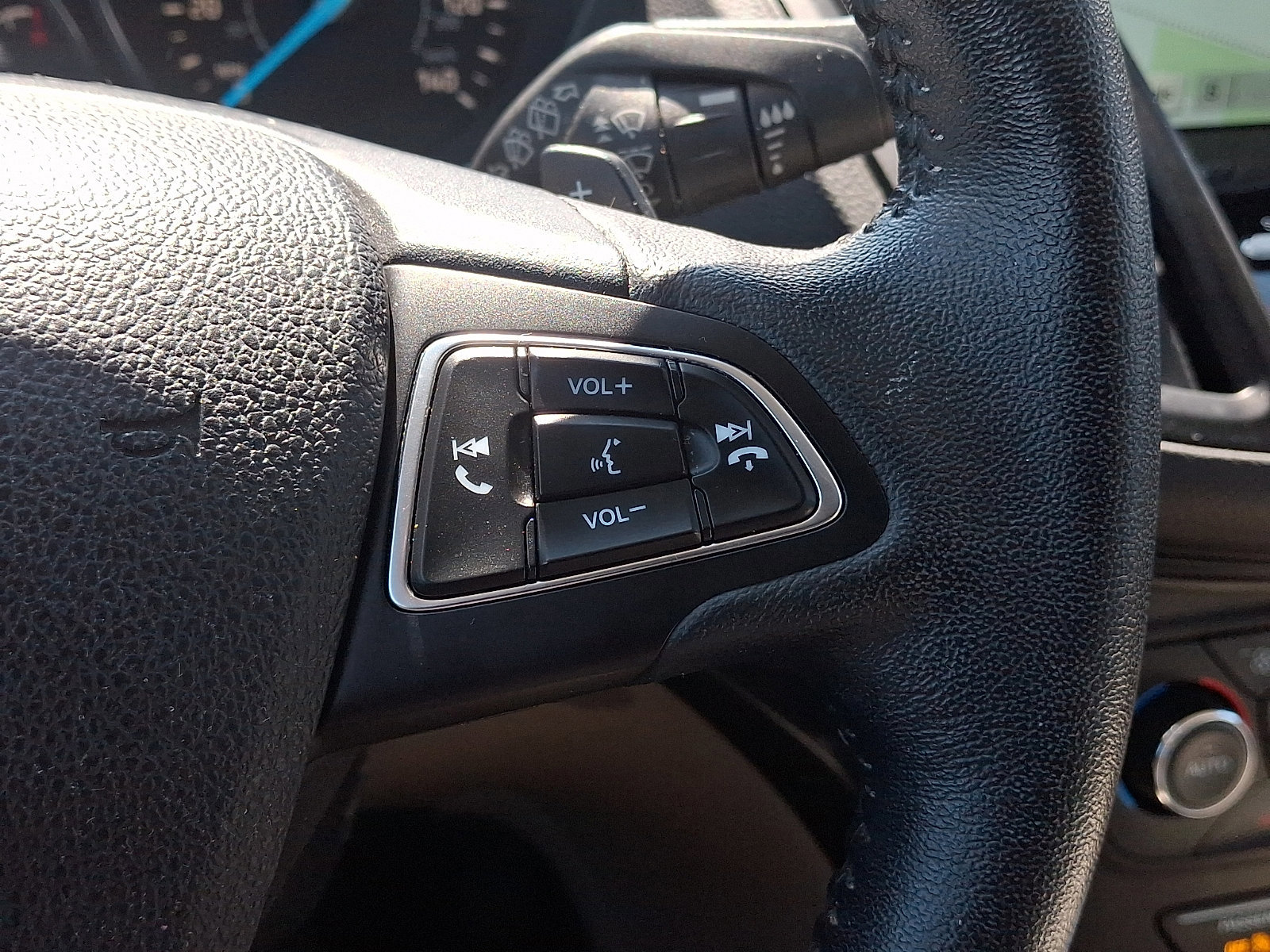 Certified 2017 Ford Escape Titanium image 29