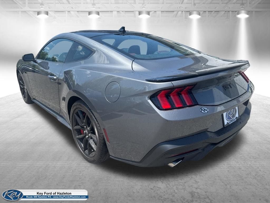 Certified 2025 Ford Mustang GT Premium RWD image 5
