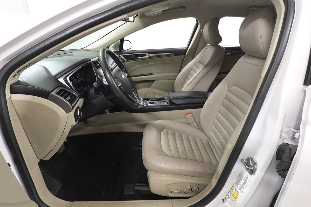 Certified 2019 Ford Fusion SEL FWD image 25