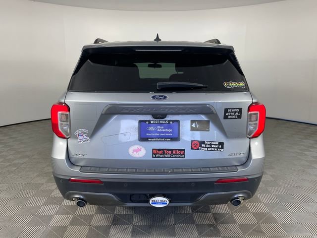 Certified 2022 Ford Explorer XLT w/ Equipment Group 202A image 3