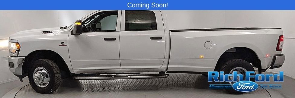 Used 2024 RAM 3500 Tradesman w/ Chrome Appearance Group AWD/4WD image 5