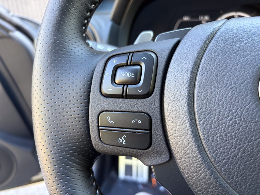 Used 2024 Lexus IS 500 RWD image 48