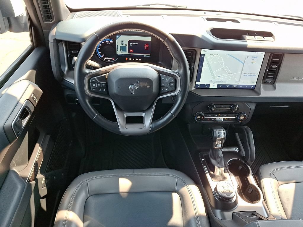 Certified 2024 Ford Bronco Outer Banks AWD/4WD image 2