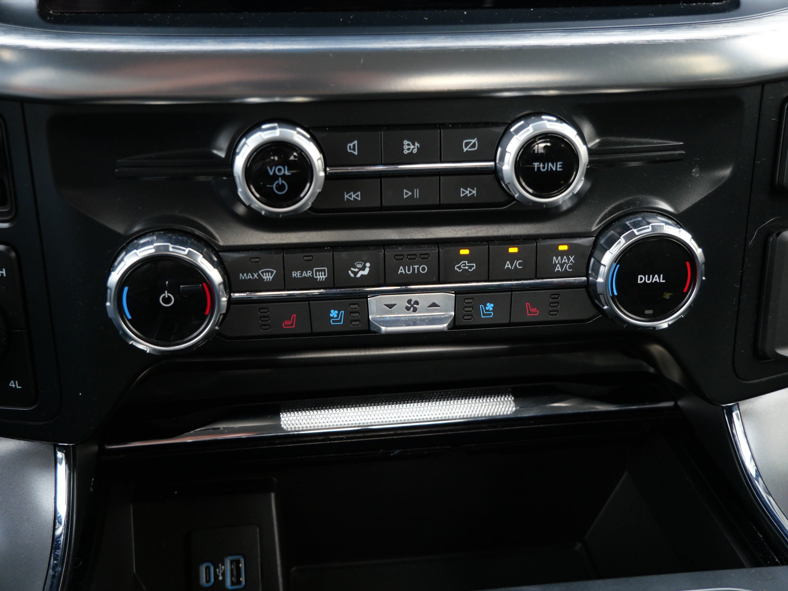 Certified 2022 Ford F150 Lariat AWD/4WD image 23