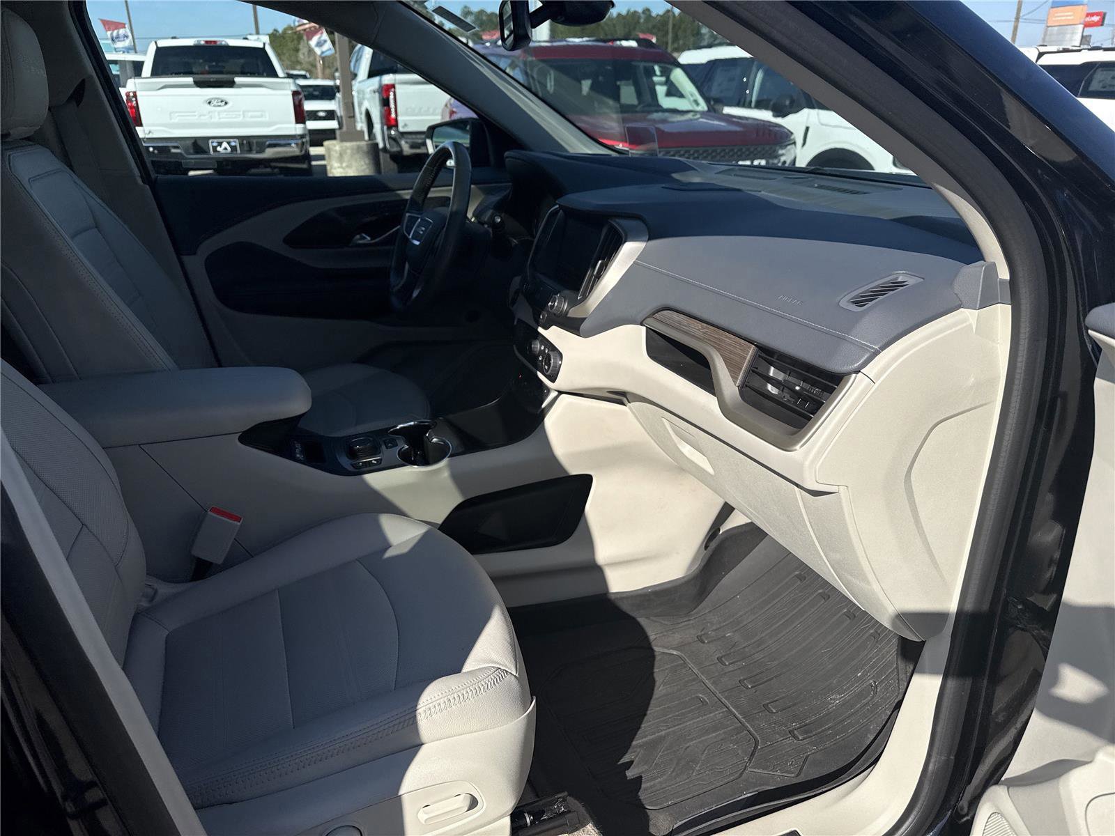 Used 2022 GMC Terrain Denali w/ Black Diamond Edition image 21