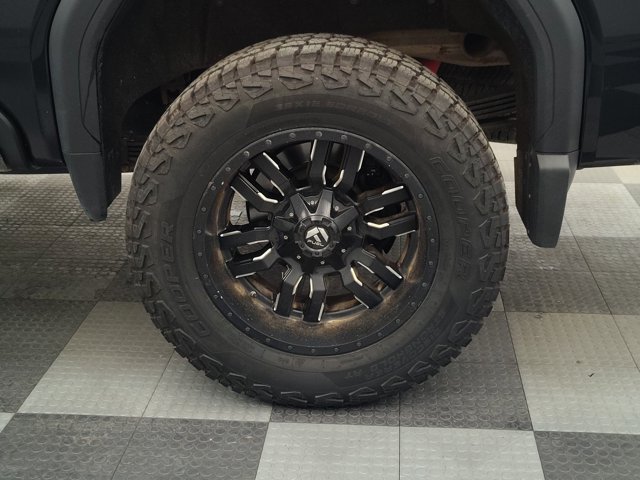 Used 2022 GMC Sierra 2500 SLT w/ SLT Preferred Package AWD/4WD image 21