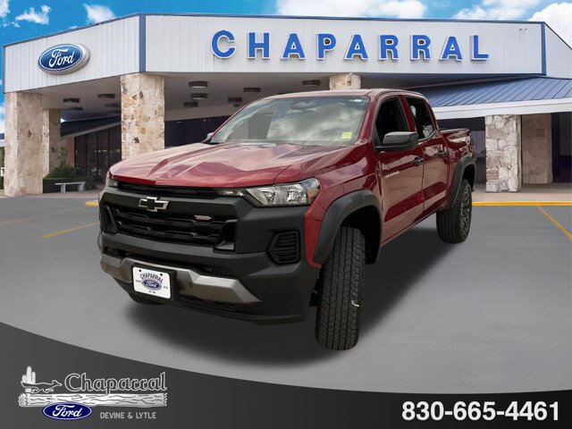 Used 2026 Chevrolet Colorado Trail Boss AWD/4WD image 2