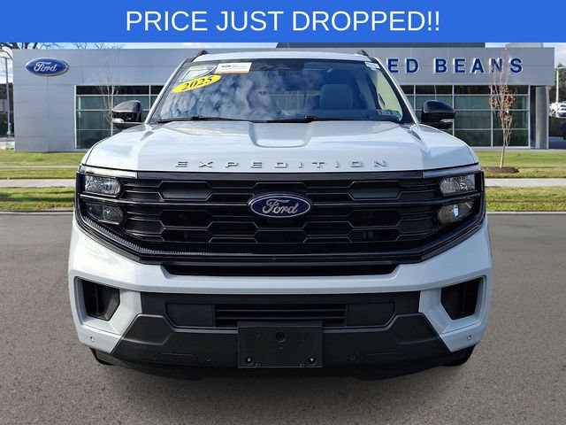 Certified 2025 Ford Expedition Active AWD/4WD image 3